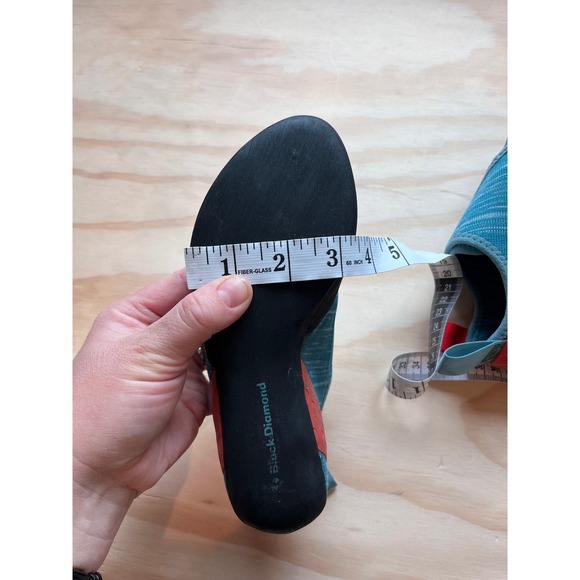 Black Diamond Momentum Kids Climbing Shoes Blue Red Mismatched 3(left) 4(right) - Picture 9 of 12